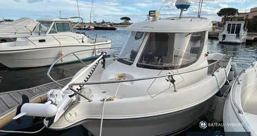 Quicksilver  640 Pilothouse
