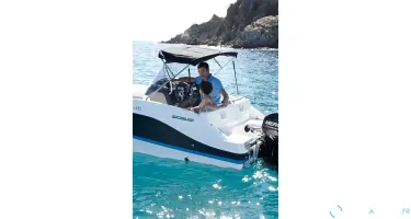 Quicksilver Activ 455 Open