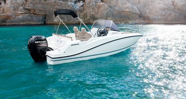 Quicksilver Activ 605 Sundeck