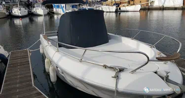 Sessa Marine Key Largo 22 Deck