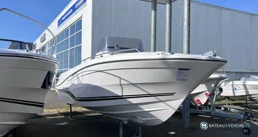 Jeanneau Cap Camarat 7.5 CC