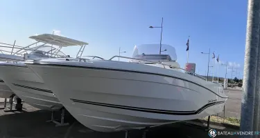 Jeanneau Cap Camarat 7.5 CC Serie 3
