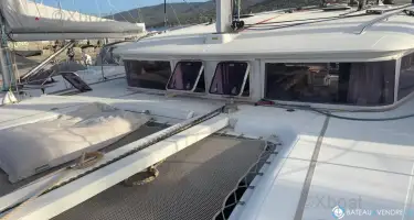 Lagoon  400