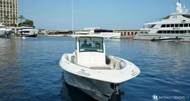 Boston Whaler  370 Outrage
