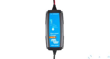 Chargeur Blue Smart IP65s 12/4 + connecteur DC