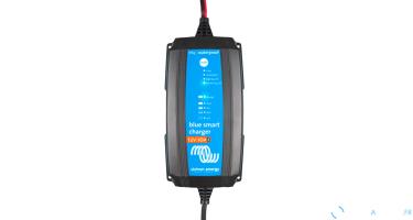 Chargeur Blue Smart IP65 12/10 + connecteur DC