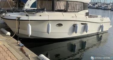 Quicksilver Activ 905 Pilothouse