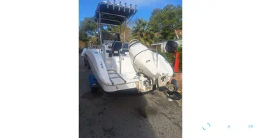 Sessa Marine Key Largo 20