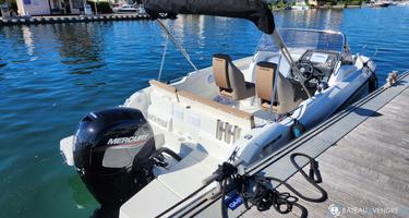 Quicksilver Activ 605 Sundeck