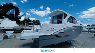 Beneteau Antares 7