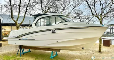 Beneteau Antares 8 OB V2