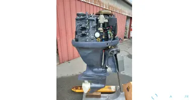 YAMAHA F80 à carburateurs - Arbre long