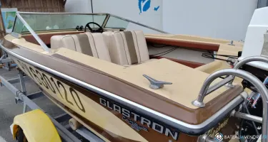 Glastron  V142