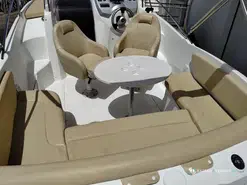 Beneteau Flyer 750 Sundeck