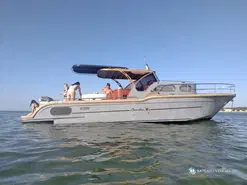 Beacher V12