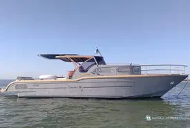 Beacher V12