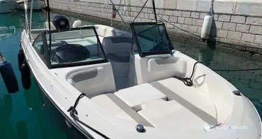 Bayliner E7