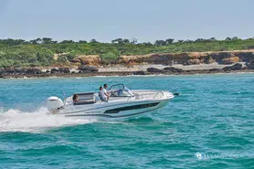 Jeanneau Cap Camarat 7.5 WA