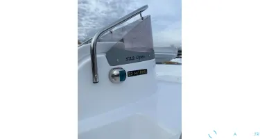 B2 Marine Cap Ferret 522 Open