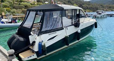 Quicksilver  905 Pilothouse