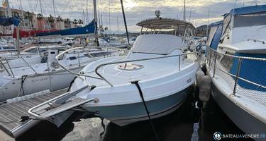 Beneteau Flyer 850 Sun Deck