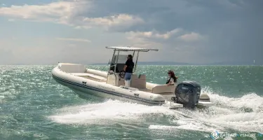 Capelli Tempest 900 Luxe