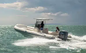 Capelli Tempest 900