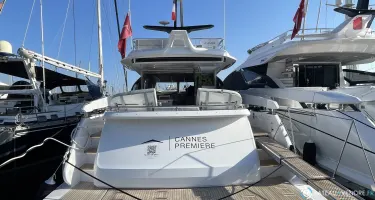 Azimut  S7