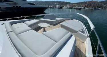 Azimut  S8