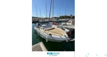 Beneteau Flyer 750 Sun Deck