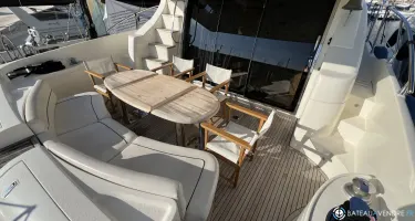 Azimut  62