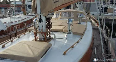Cheoy Lee Clipper 42