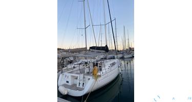 Beneteau Oceanis 37