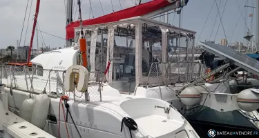 Lagoon  380