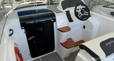 Aquabat sport cruiser 23