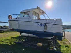 Beneteau Antares 710