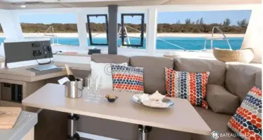 Fountaine Pajot Lucia 40
