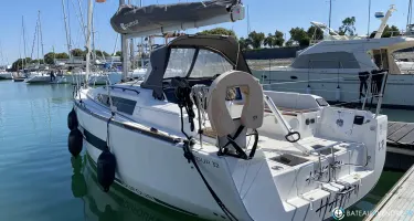 Dufour  32