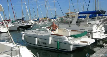 Jeanneau Leader 705