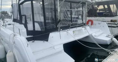 Lagoon  42