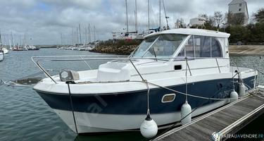 Beneteau Antares 760