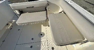 Quicksilver  675 Pilothouse