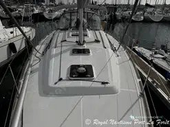Beneteau Oceanis 37