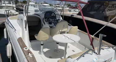 Beneteau Flyer 750 WA Air Step