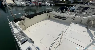 Bertram  28 Flybridge