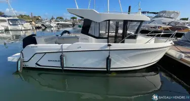 Quicksilver Captur 705 Pilothouse