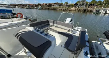 Jeanneau Cap Camarat 7.5 CC