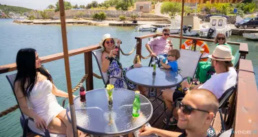 Perla Tiki boat 50