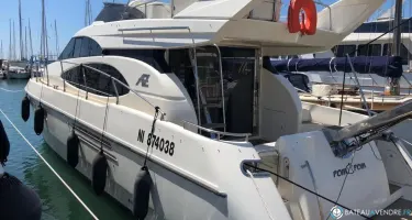 Azimut  50 Fly