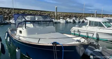 Rhea  27 Escapade